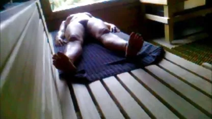 Before bathing fucked the chick tightly together in a glade