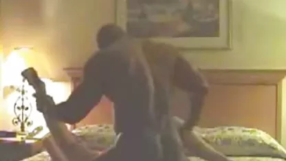 The guy fucked mature mistress in a smoking room and finished in the mouth