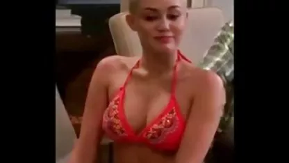 Plumber pulled the mistress to a member in the bath