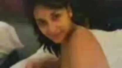Mature woman sucks dick
